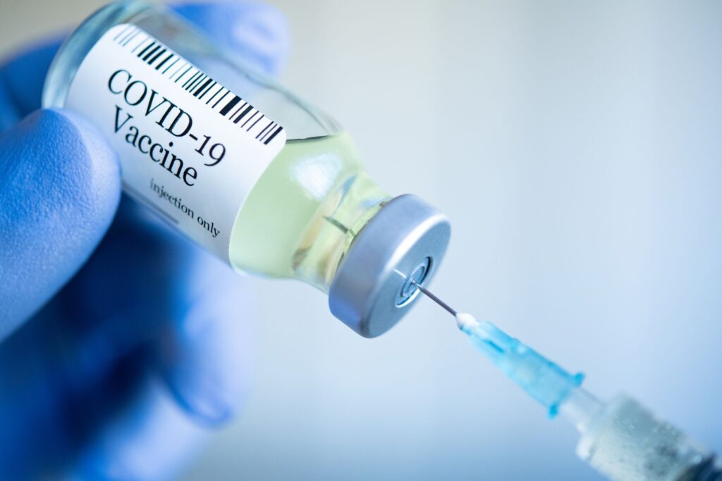 イスラエル　イギリス　日本　ワクチン接種